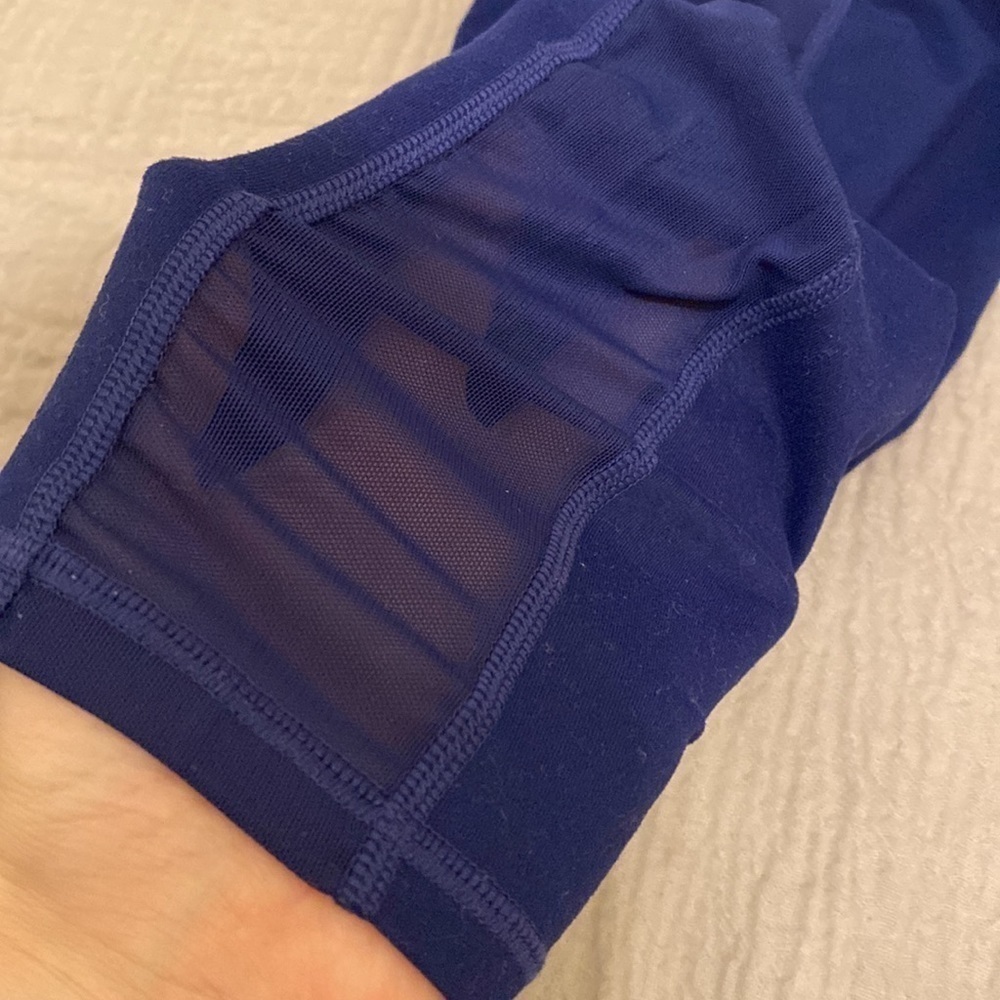Fabletics Powerhold navy leggings. Size S - Picture 5 of 9